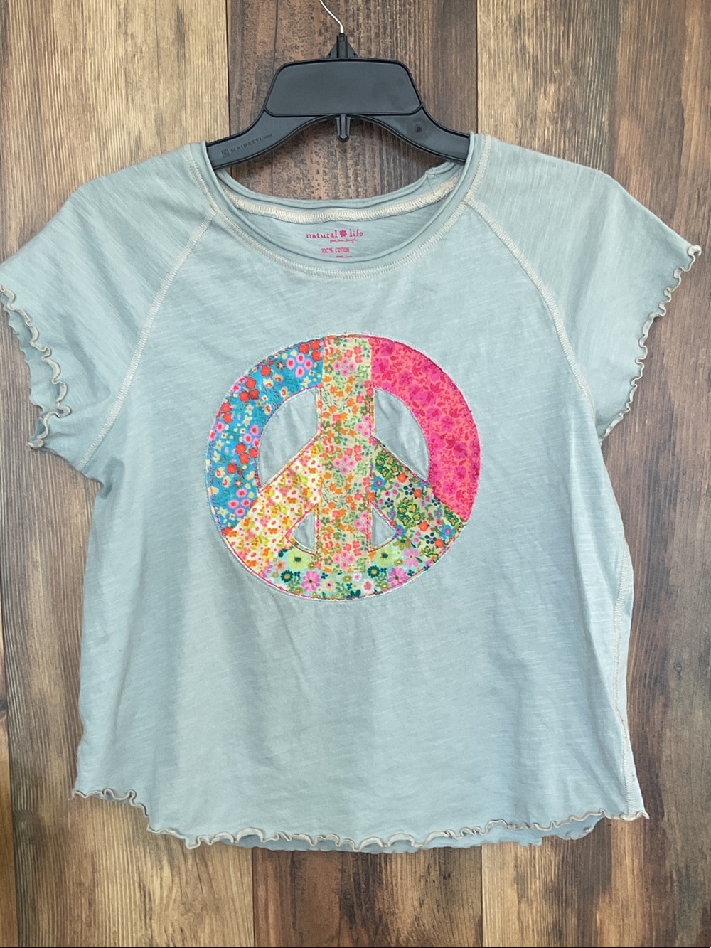 NATURAL LIFE Short Sleeve Tee with Multicolor Floral Peace Sign M C369